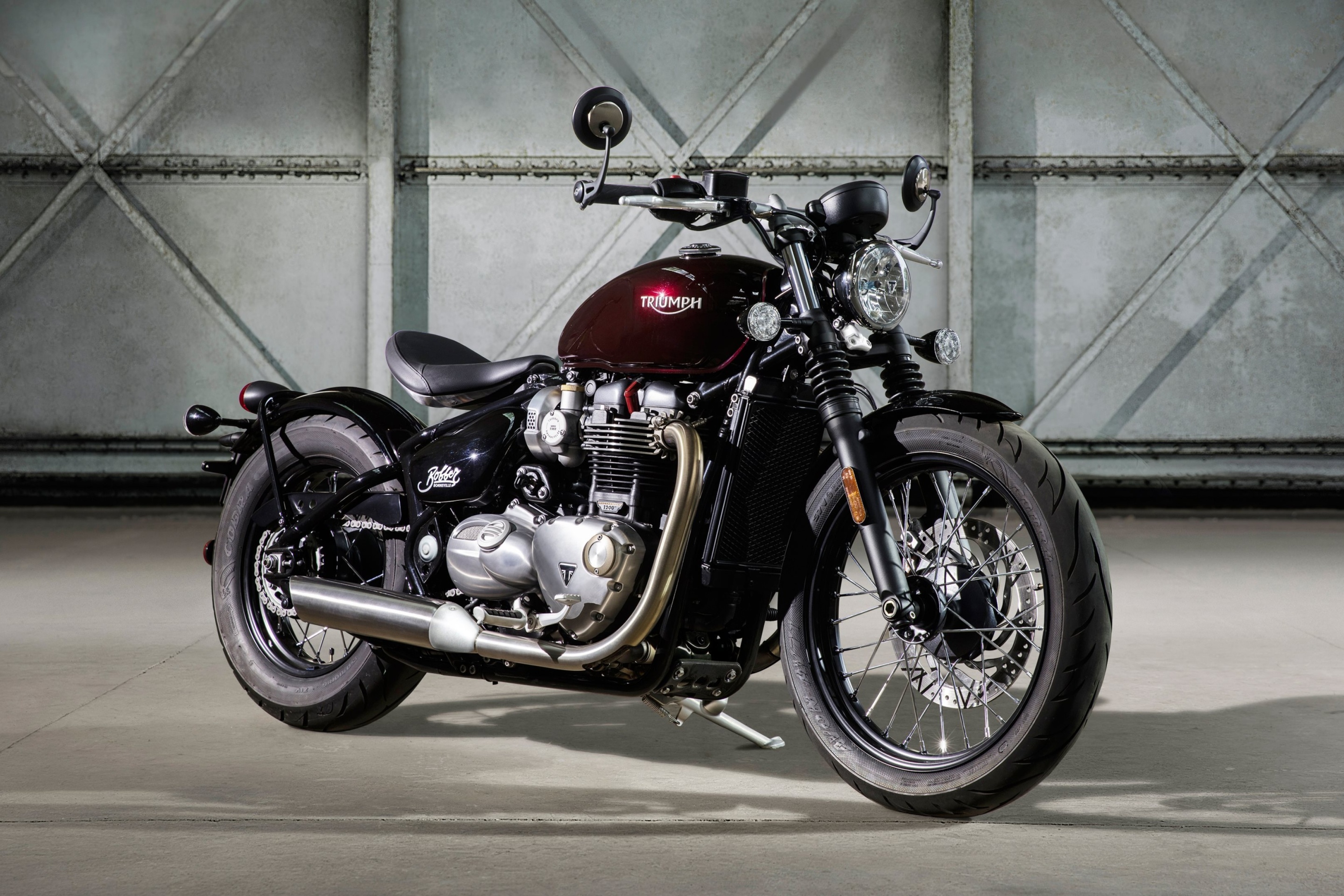 Обои Triumph Bonneville Bobber 2880x1920