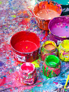 Fondo de pantalla Paintings for Holi Festival 240x320