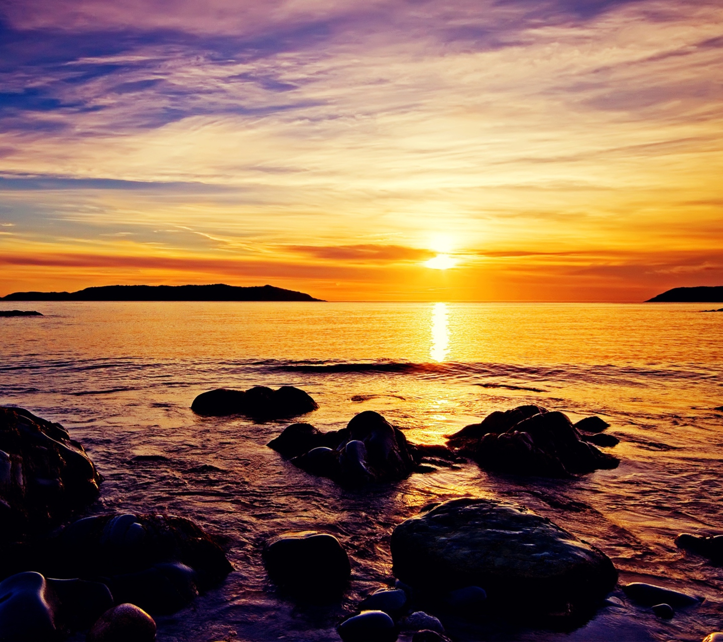 Fondo de pantalla Golden Sunrise Beach 1440x1280