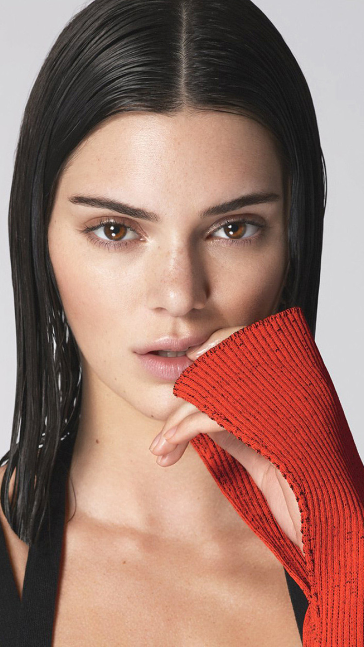 Sfondi Kendall Jenner for Vogue 750x1334