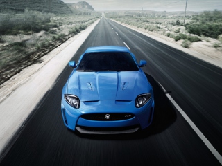 Screenshot №1 pro téma Blue Jaguar Xk R 2012 320x240