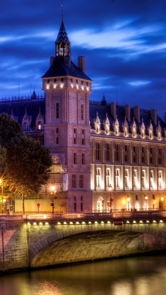 Fondo de pantalla La Conciergerie Paris Palace 640x1136