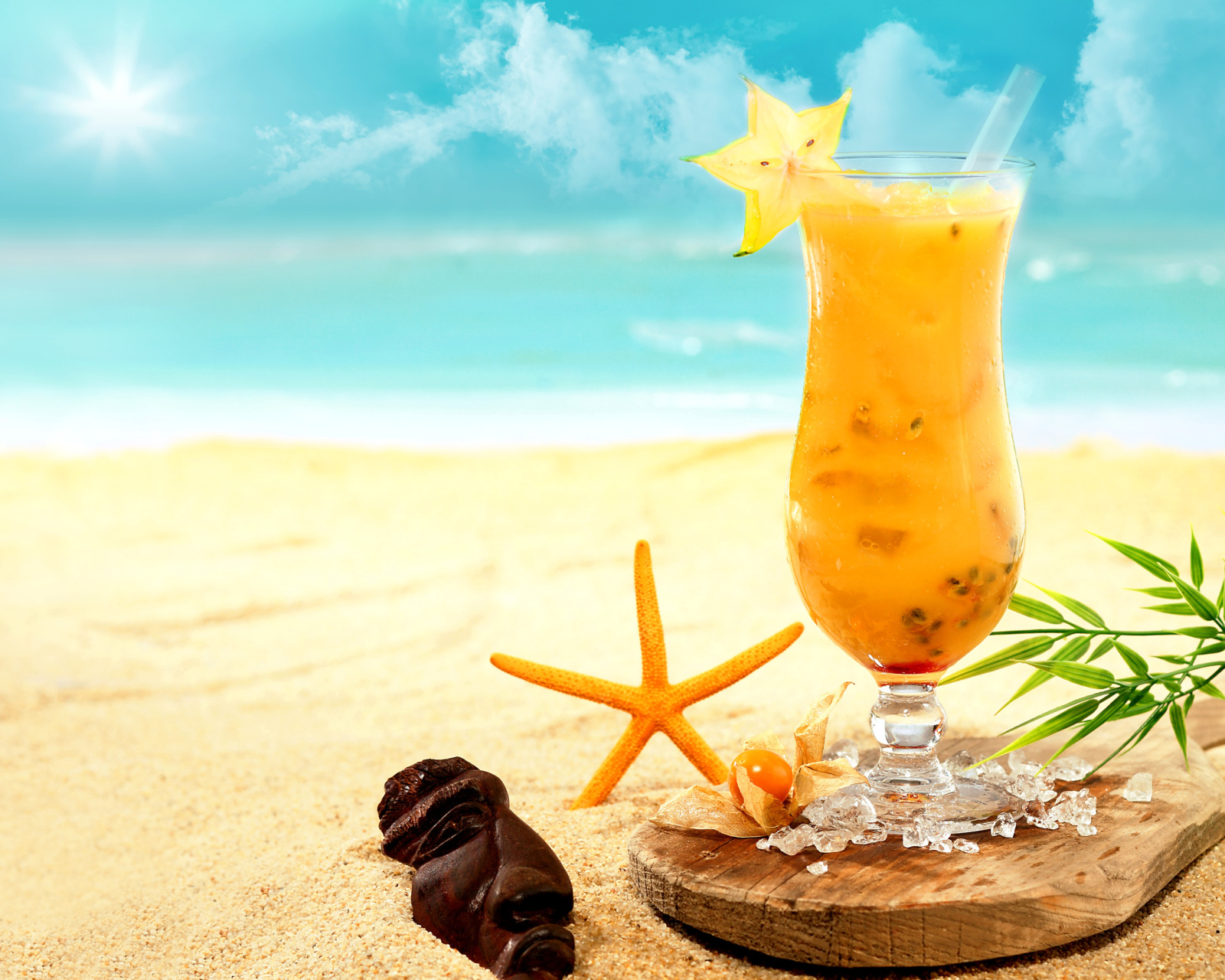 Das Carambola and Maraschino Citrus Cocktail Wallpaper 1600x1280