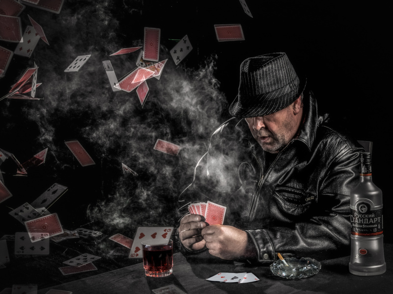 Обои Gambler with vodka 800x600