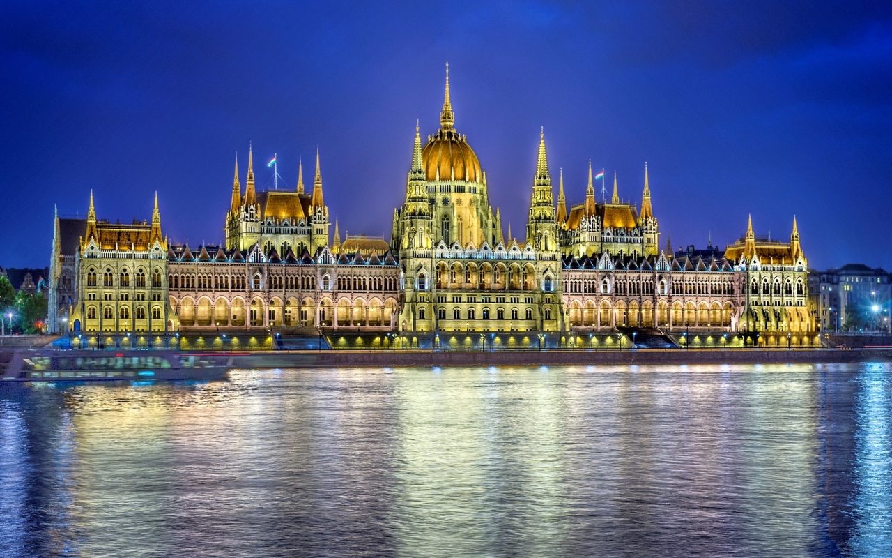 Budapest Parliament wallpaper 1280x800