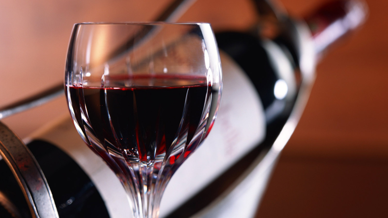 Italian Red Wine wallpaper 1600x900