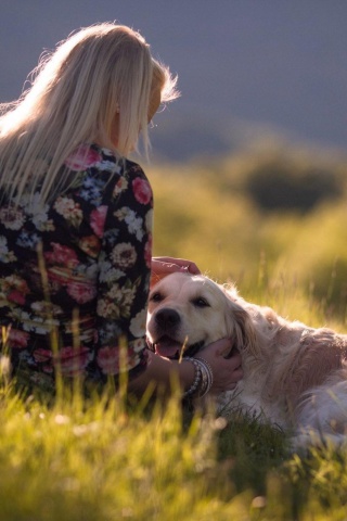 Girl with Retriever Dog wallpaper 320x480