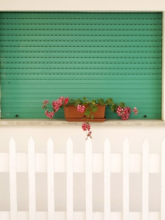 Balcony wallpaper 240x320