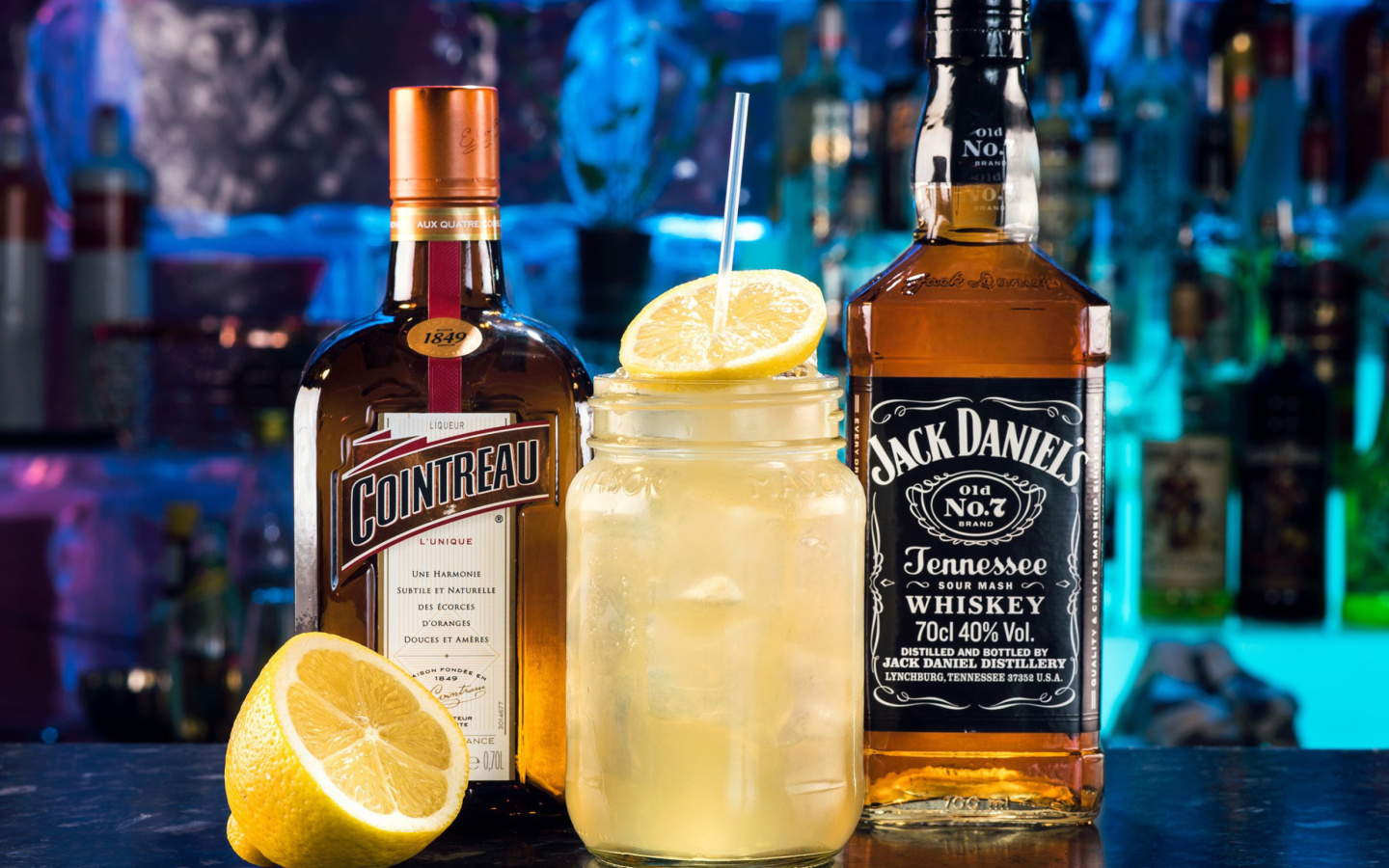 Sfondi Cointreau and Jack Daniels 1440x900