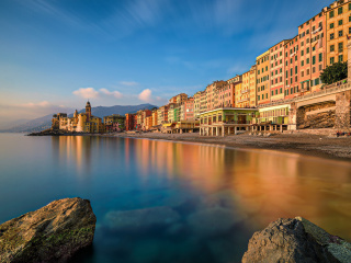 Das Camogli City in Portofino Wallpaper 320x240
