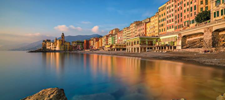 Das Camogli City in Portofino Wallpaper 720x320