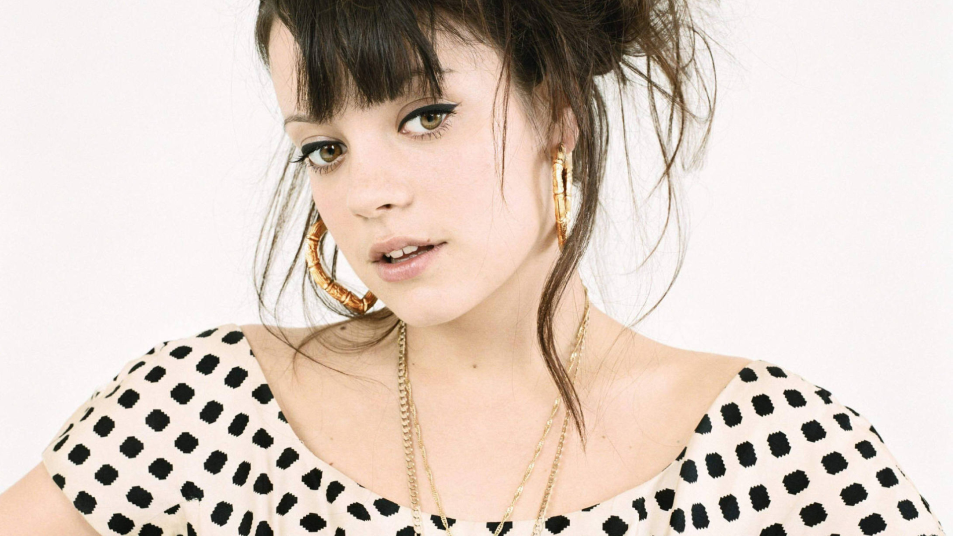 Lily Allen wallpaper 1920x1080