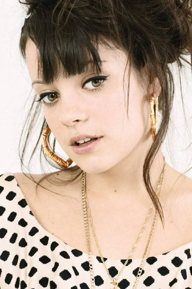 Sfondi Lily Allen 640x960