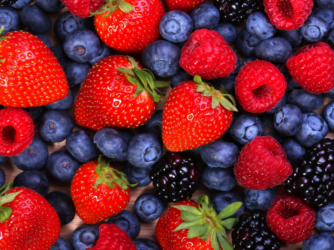 Berries wallpaper 1152x864