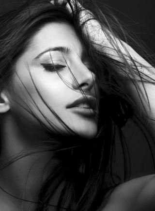 Nargis Fakhri Black & White Picture for Nokia Asha 311