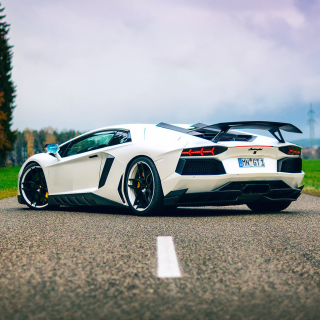 Lamborghini Aventador - Obrázkek zdarma pro iPad 2