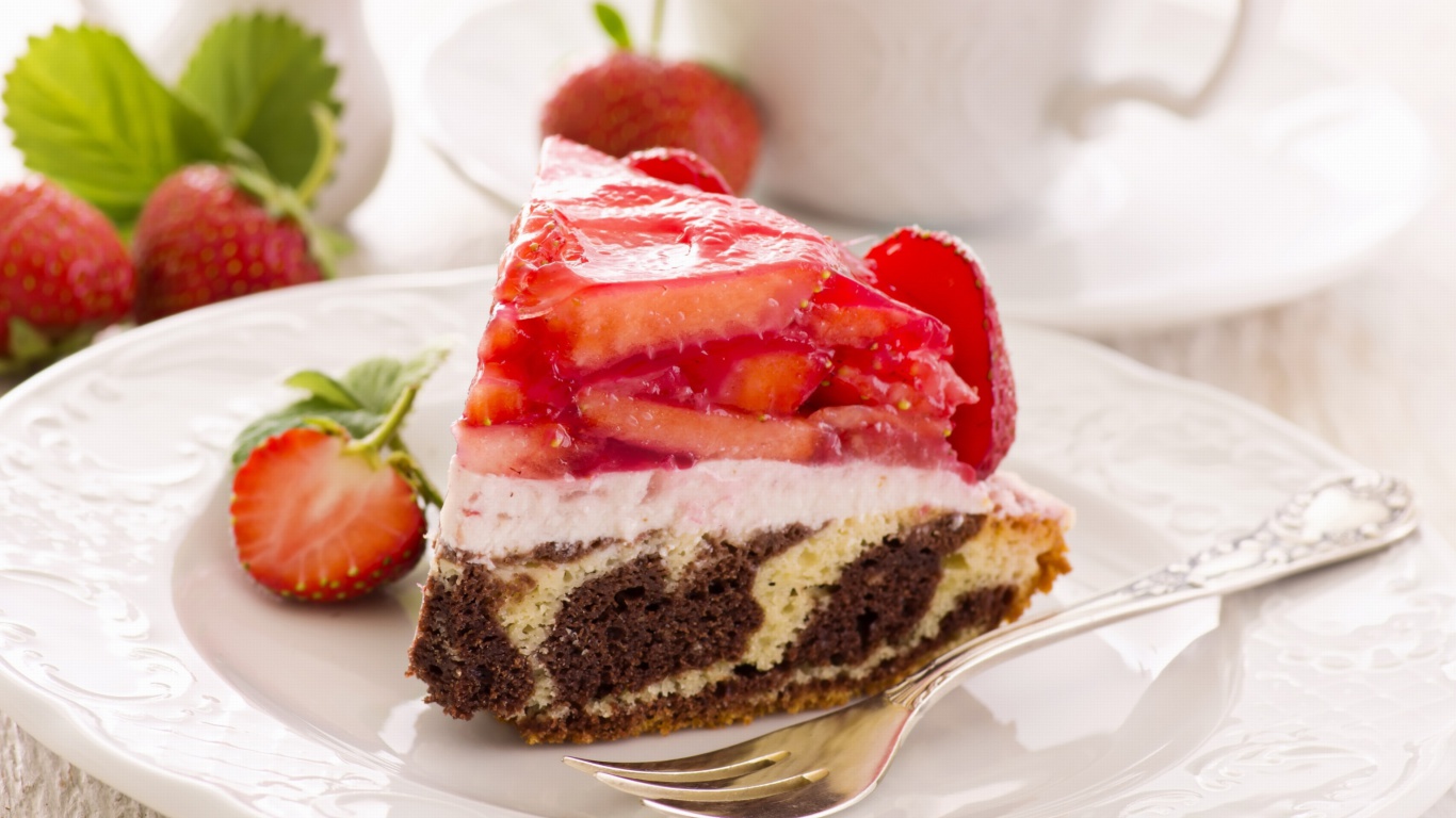 Обои Strawberry Shortcake 1366x768