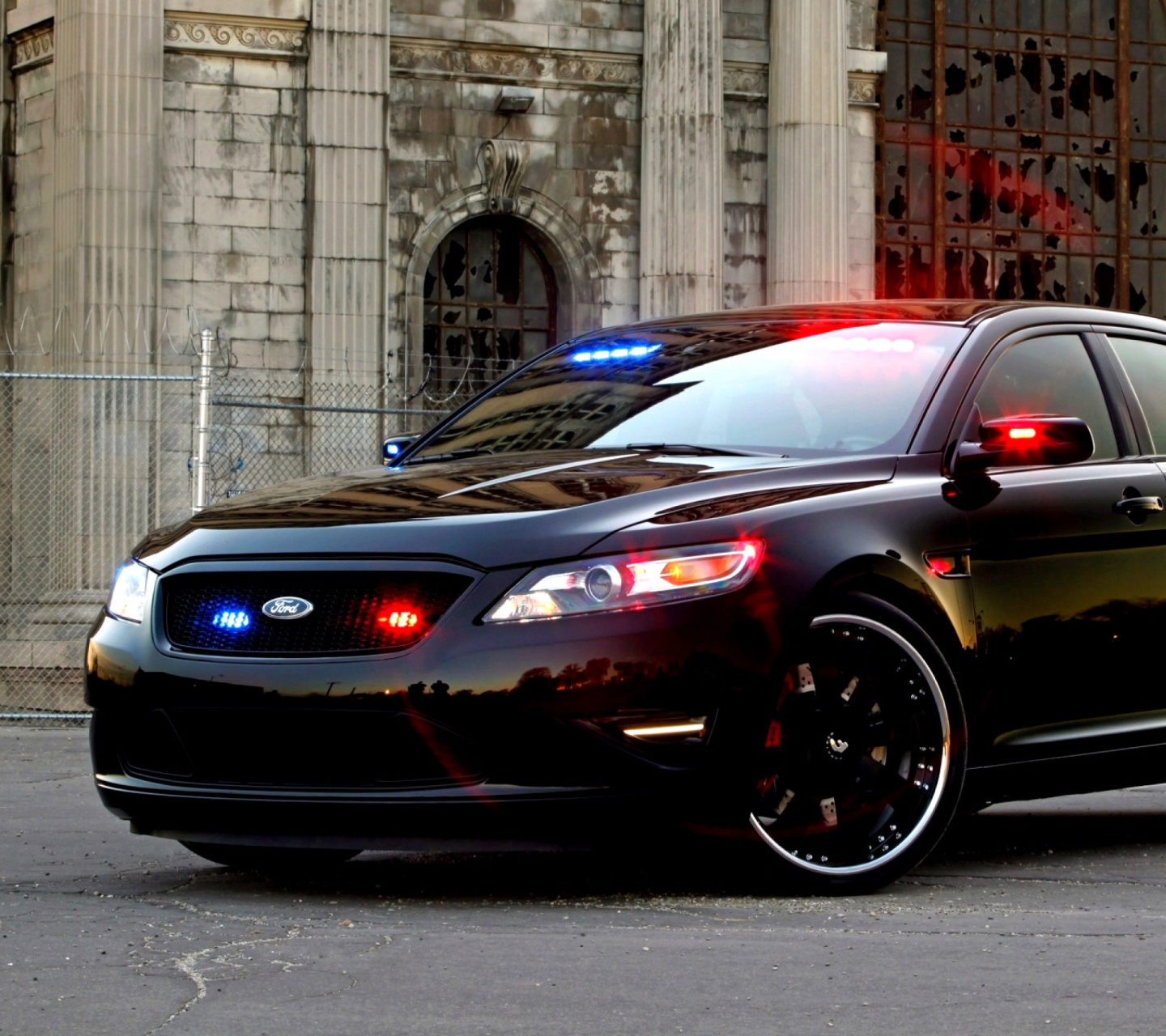 Обои Ford Taurus Police Car 1440x1280