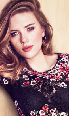 Sfondi Scarlett Johansson 2013 240x400