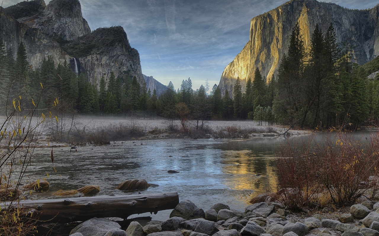 Yellowstone National Park in Wyoming wallpaper 1280x800