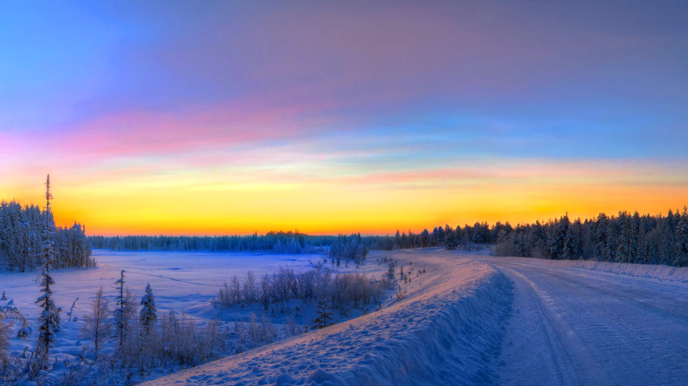 Das Siberian winter landscape Wallpaper 1366x768