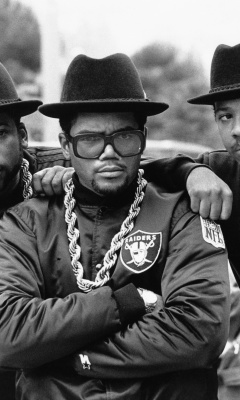 Sfondi Run DMC, Joseph Simmons and Darryl McDaniels 240x400