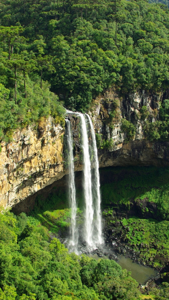 Обои Waterfalls 640x1136