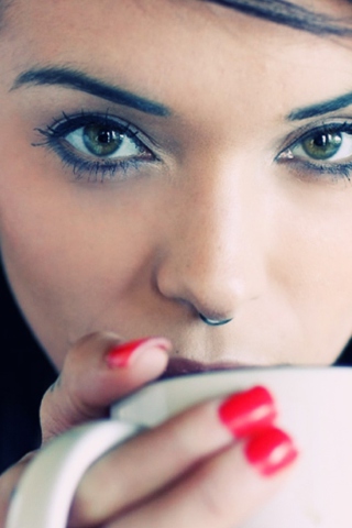 Обои Girl Drinking Coffee 320x480