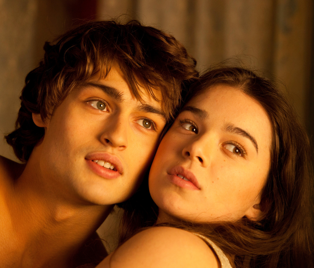 Fondo de pantalla Romeo and Juliet with Hailee Steinfeld and Douglas Booth 1200x1024