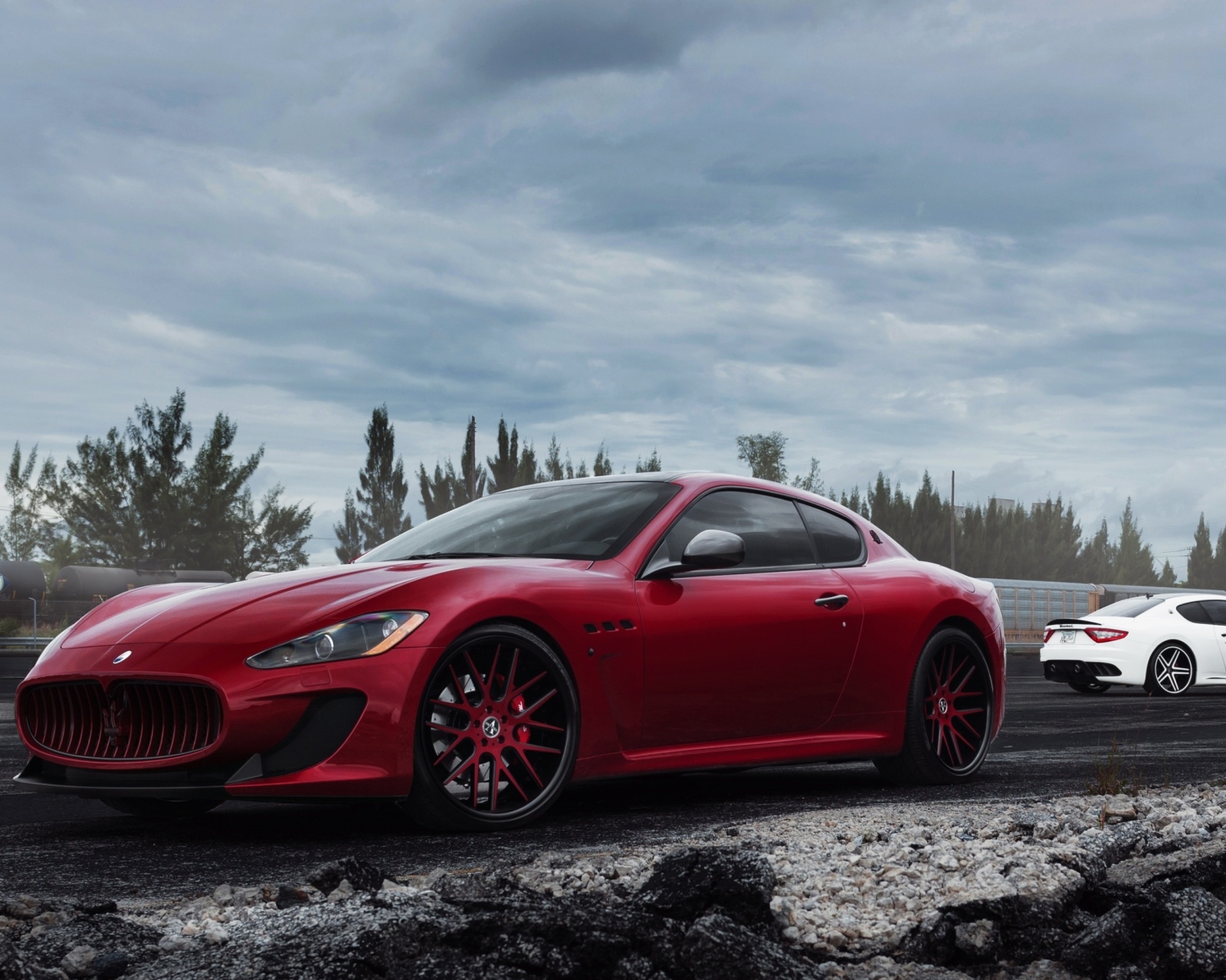 Das Maserati Granturismo Sport Duo Wallpaper 1600x1280