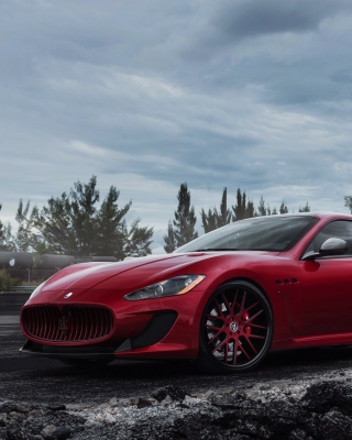 Maserati Granturismo Sport Duo sfondi gratuiti per 640x960