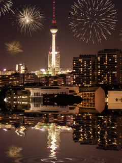 Das Fireworks In Berlin Wallpaper 240x320