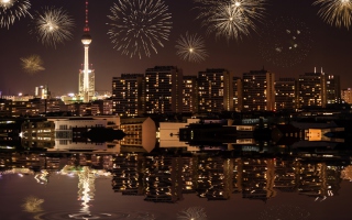 Fireworks In Berlin papel de parede para celular 