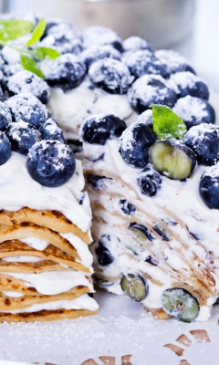 Обои Blueberry And Cream Cake 240x400