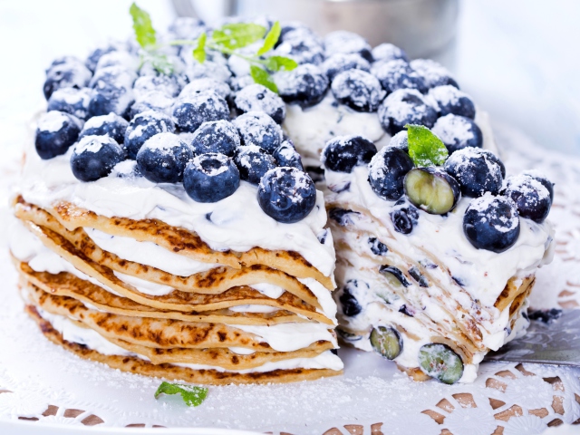 Das Blueberry And Cream Cake Wallpaper 640x480