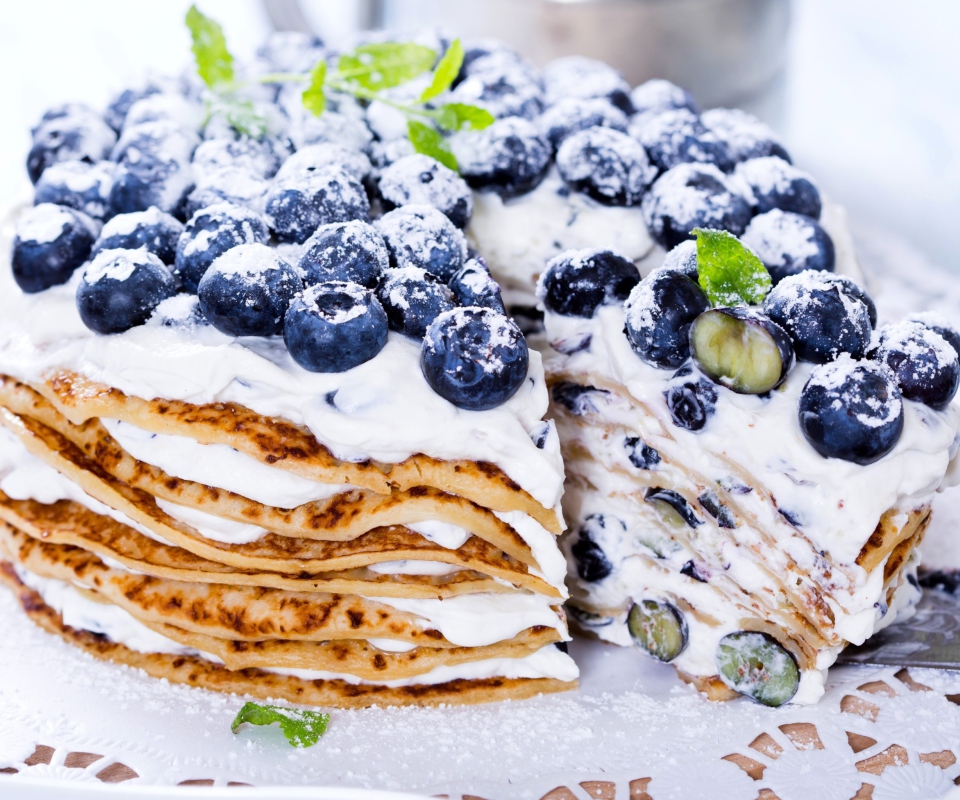Blueberry And Cream Cake wallpaper 960x800