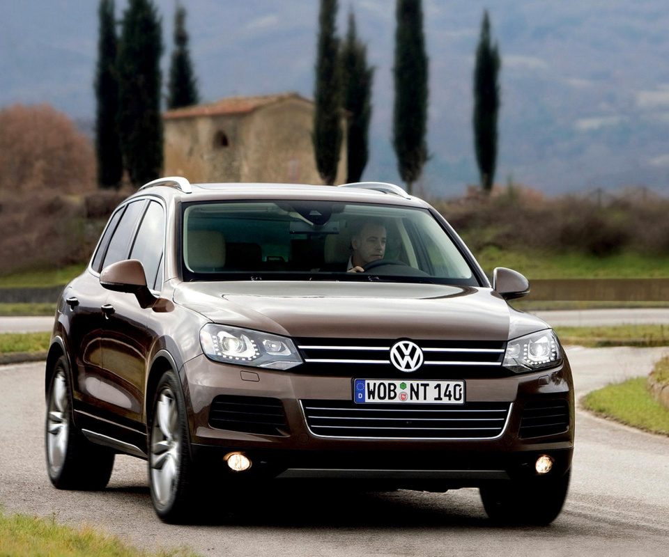 Volkswagen Tiguan, VW Tiguan wallpaper 960x800