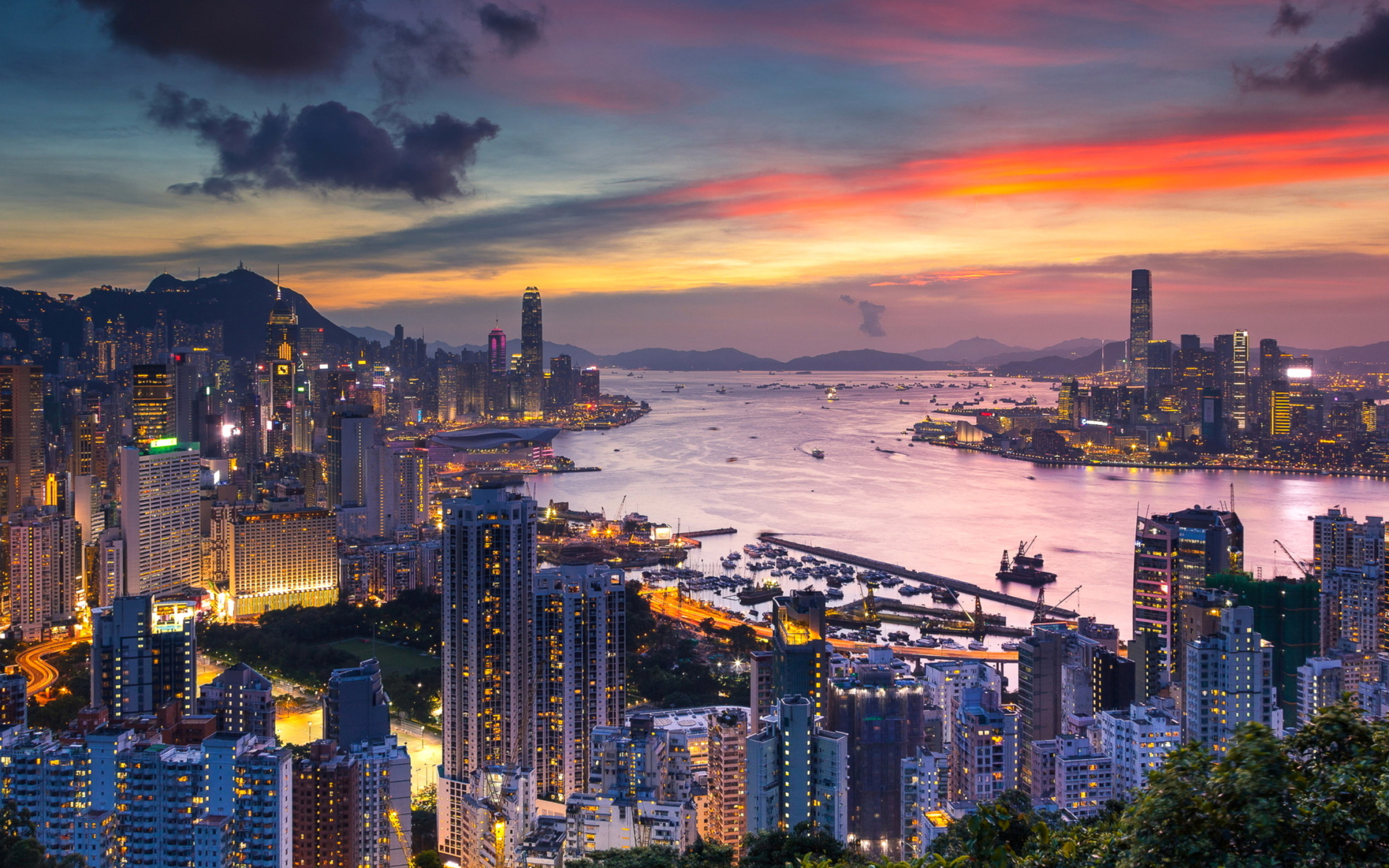 Braemar Hill in Hong Kong wallpaper 2560x1600