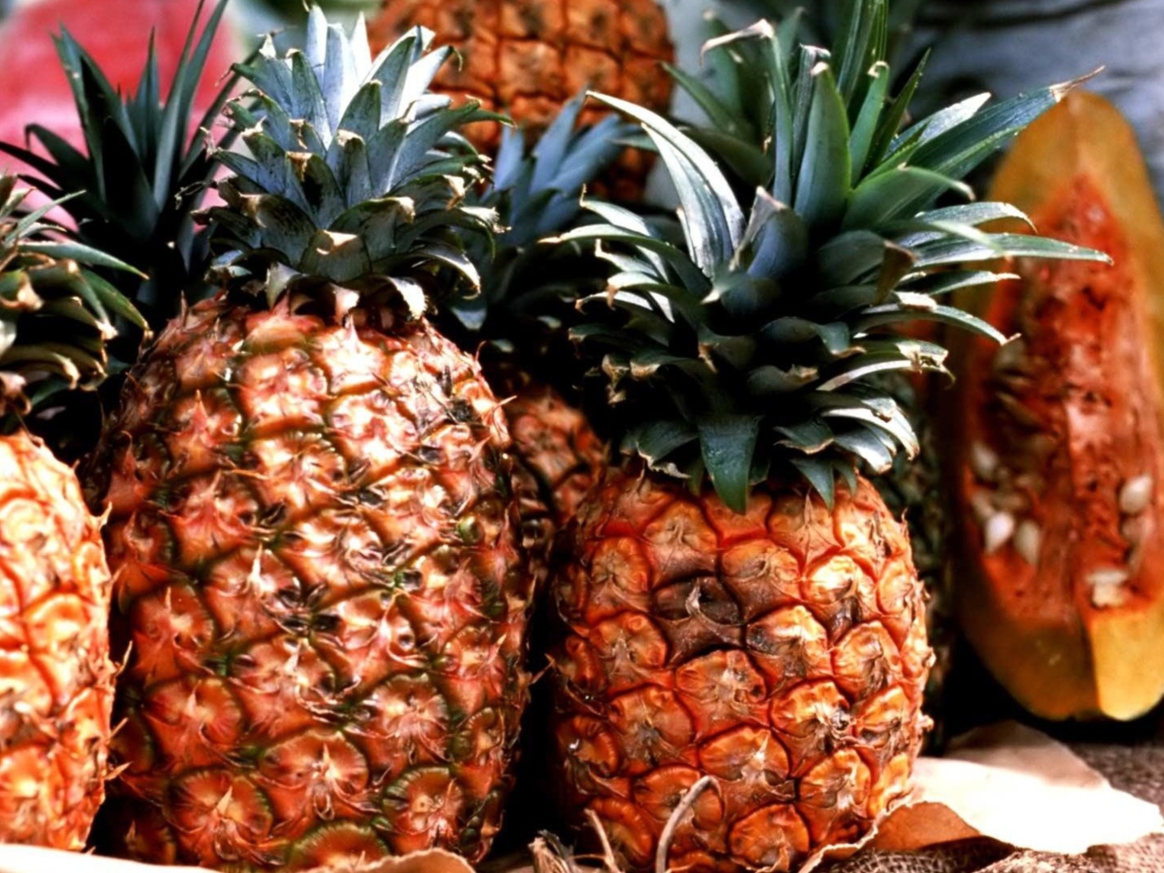 Pineapples wallpaper 1280x960