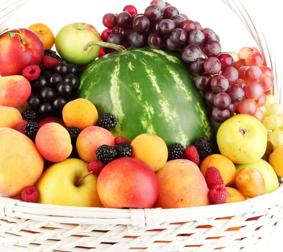 Fondo de pantalla Berries And Fruits In Basket 960x854