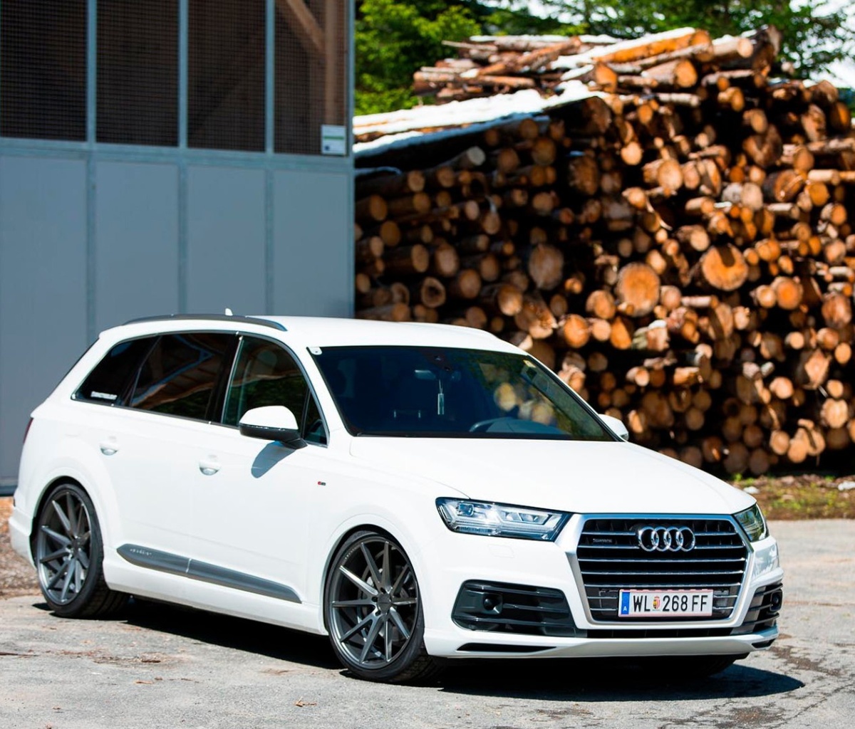 Audi Q5 wallpaper 1200x1024