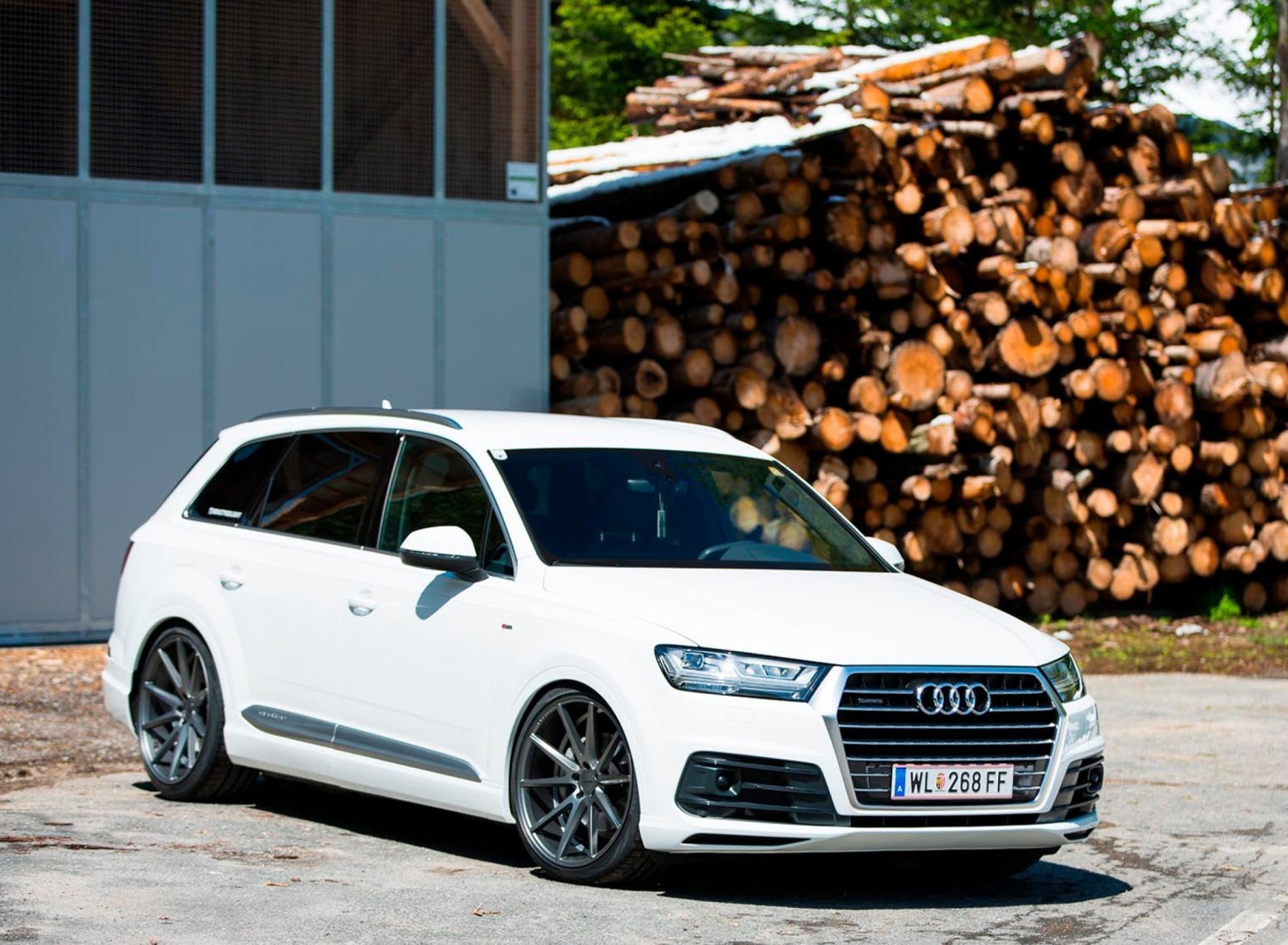 Обои Audi Q5 1920x1408