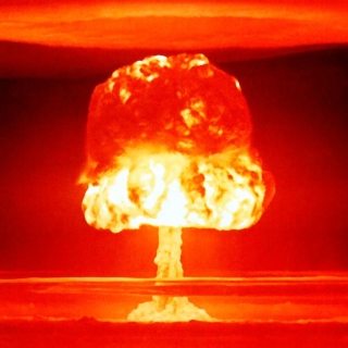 Nuclear explosion - Obrázkek zdarma pro iPad