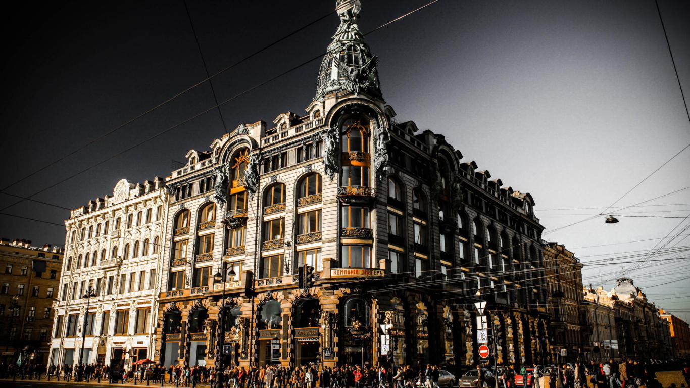 Nevsky Prospekt, Saint Petersburg wallpaper 1366x768