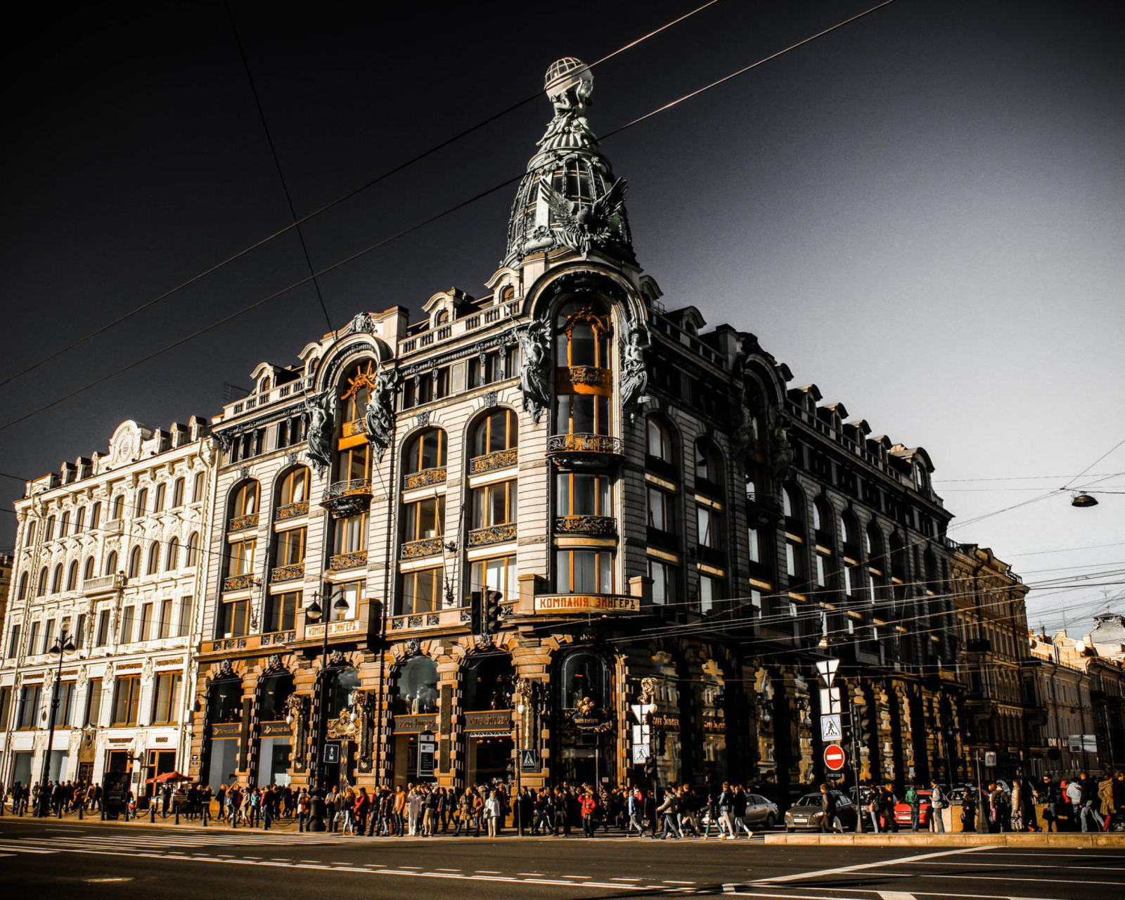 Fondo de pantalla Nevsky Prospekt, Saint Petersburg 1600x1280