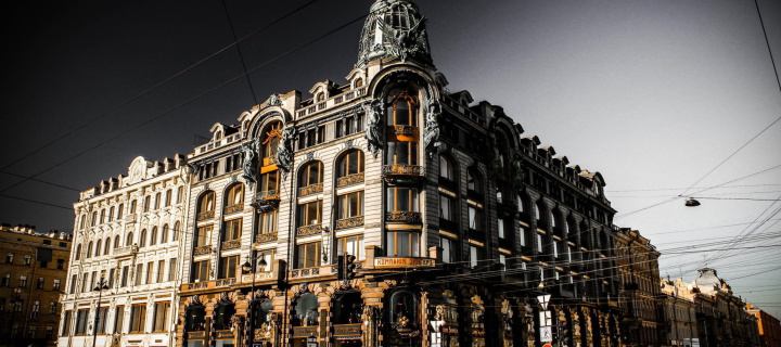 Das Nevsky Prospekt, Saint Petersburg Wallpaper 720x320