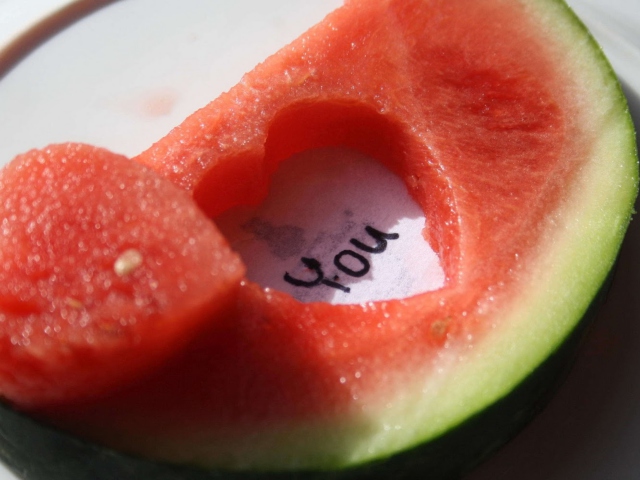 Обои Watermelon Love 640x480
