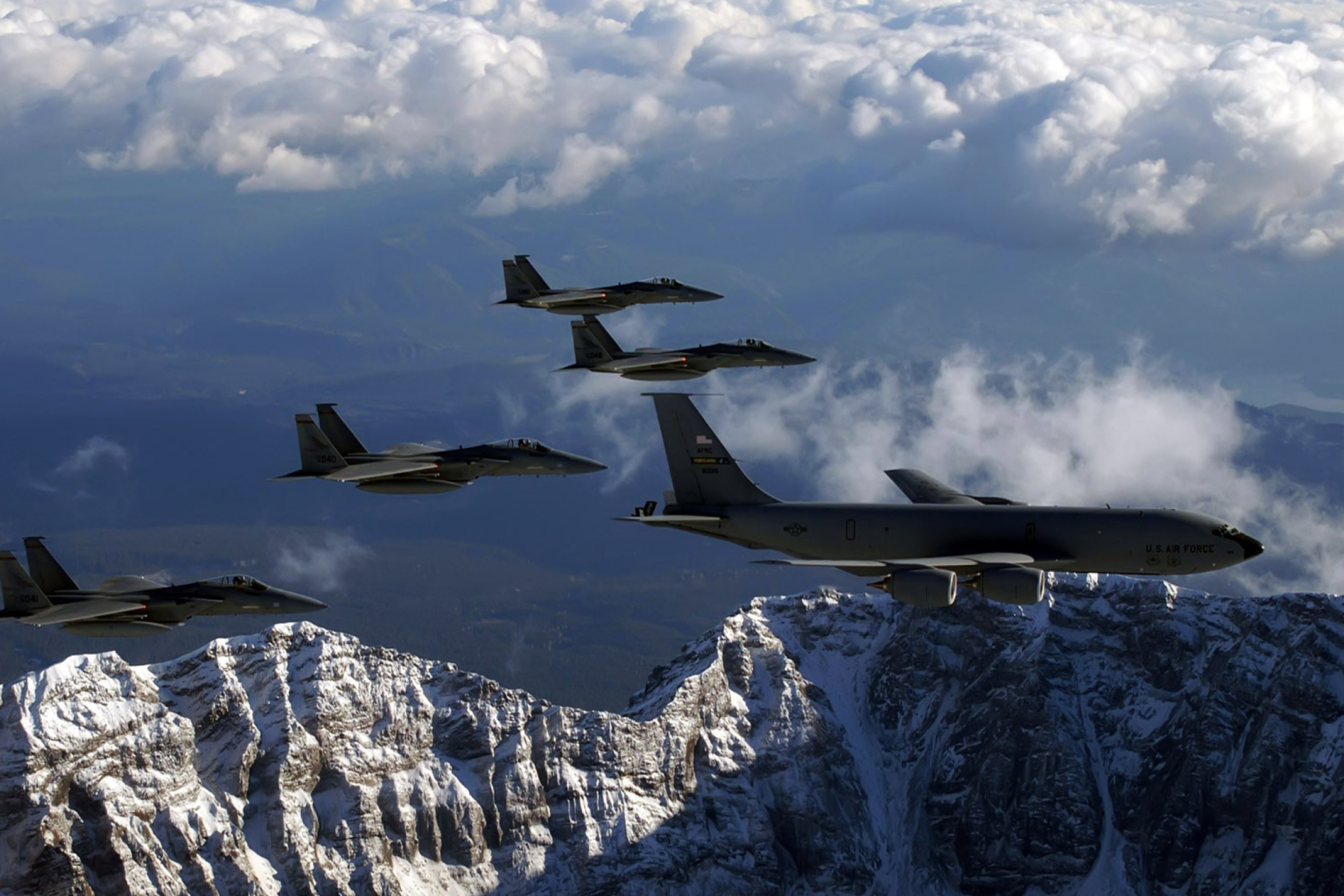 Das US Air Force Airplanes Wallpaper 2880x1920