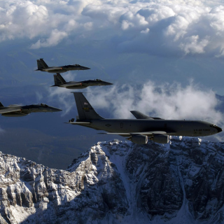 US Air Force Airplanes sfondi gratuiti per iPad 3