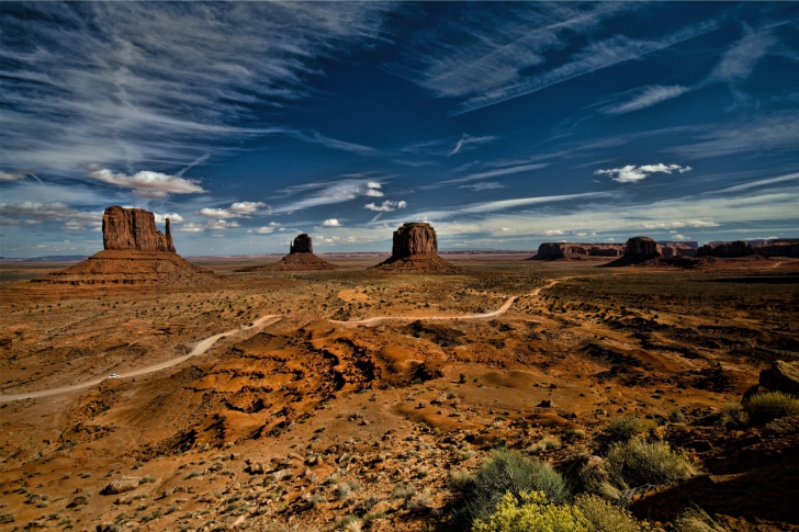 Fondo de pantalla Mountain valley in the US